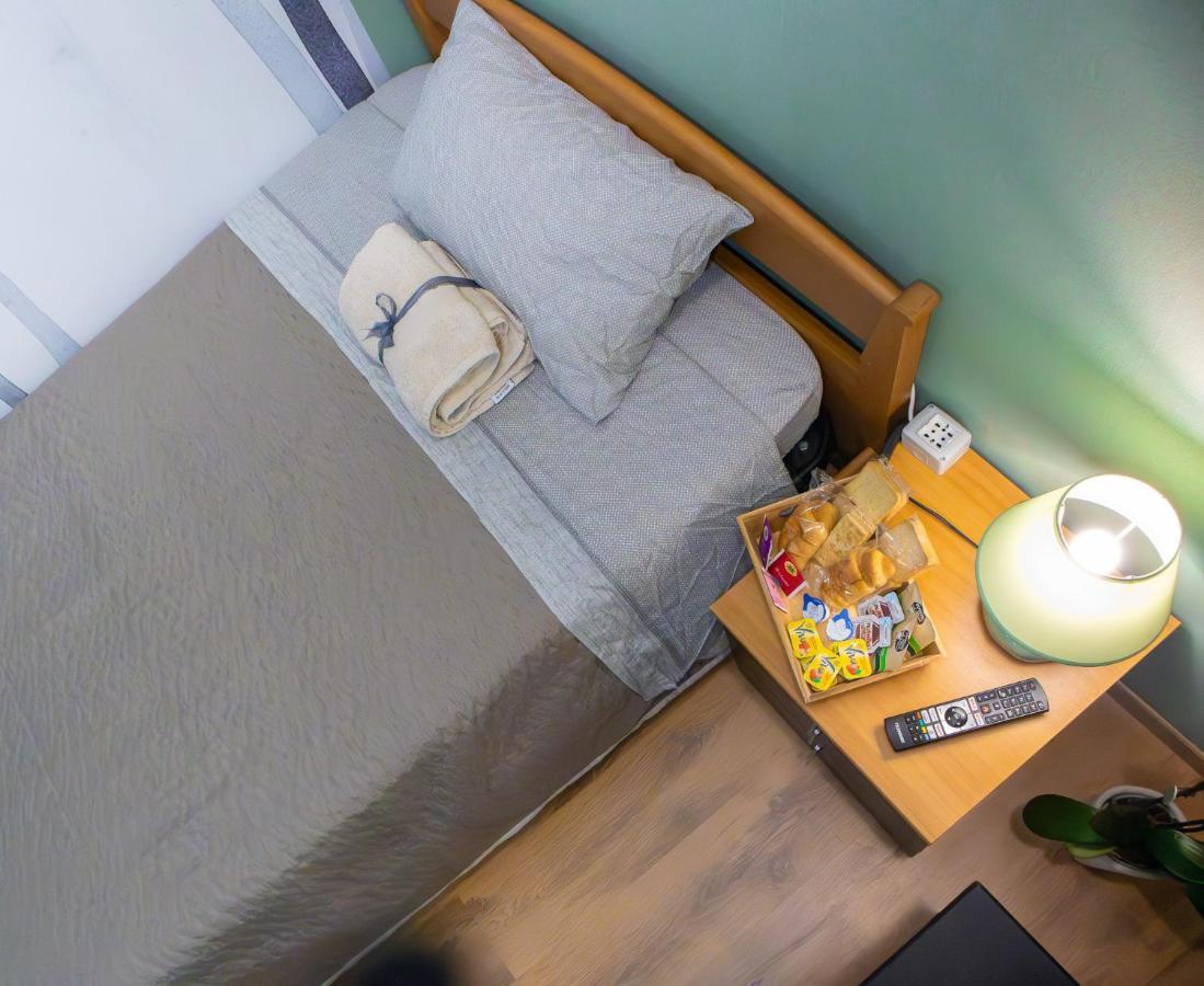 Don Pes Travel Rooms Sassari Buitenkant foto