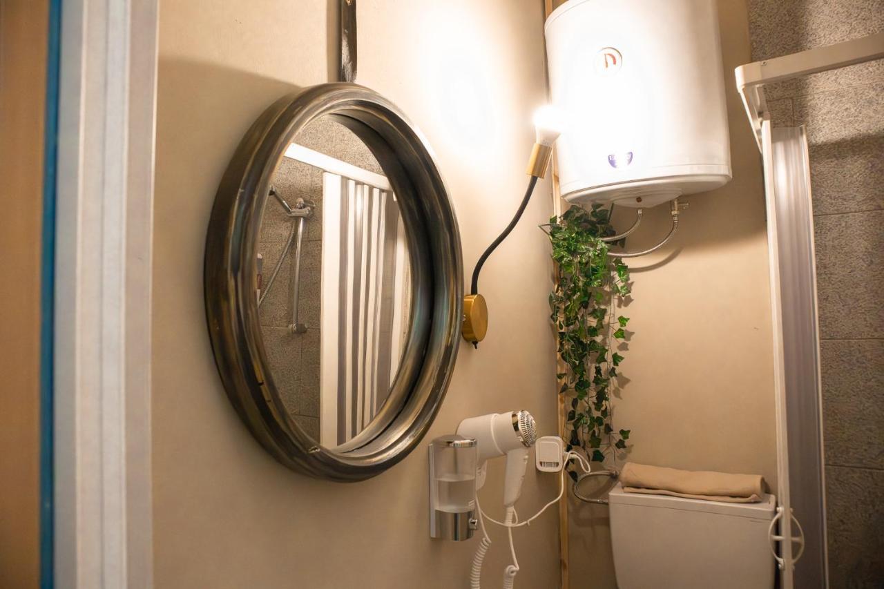 Don Pes Travel Rooms Sassari Buitenkant foto
