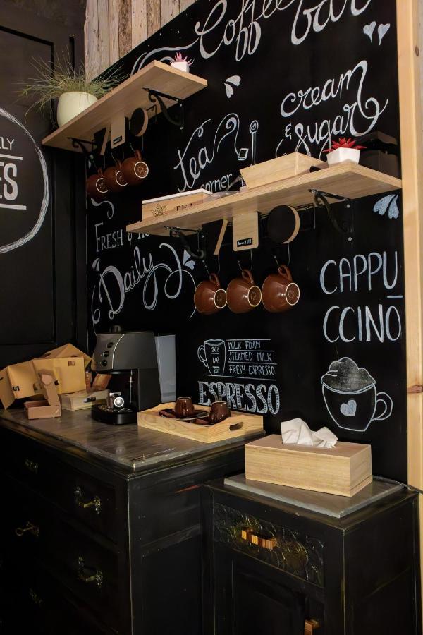 Don Pes Travel Rooms Sassari Buitenkant foto