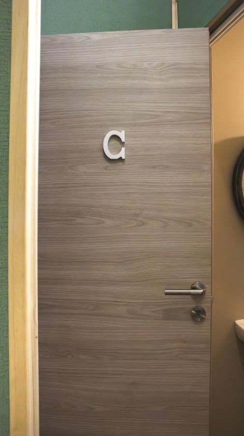Don Pes Travel Rooms Sassari Buitenkant foto