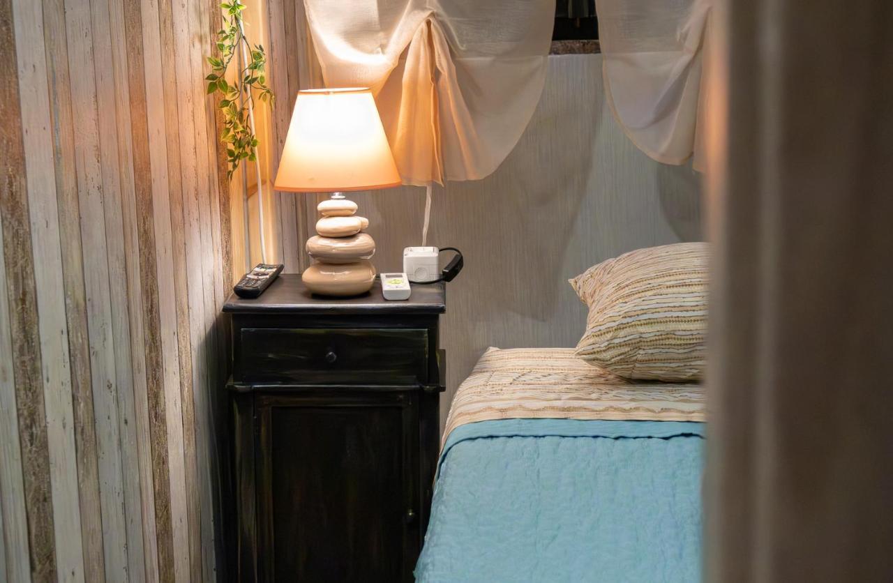 Don Pes Travel Rooms Sassari Buitenkant foto
